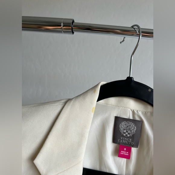 WHITE VINCE CAMUTO BLAZER - Picture 2 of 6